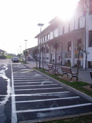Tomatis Associati - Sistemazione della Piazza Dott. Bernardi in Cervasca (Cuneo) - foto 02